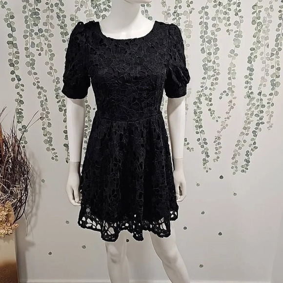 Lulu's For a Moment Black Lace Cutout Mini Skater Dress Size M - Picture 3 of 12